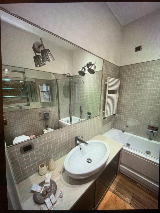 Apartamento S.ambrogio/duomo •jacuzzi • Luxury •design Milán